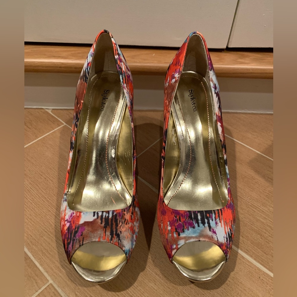 Style & Co heels